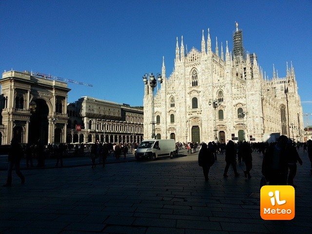 Meteo Milano: oggi sole e caldo, Lunedì 4 nubi sparse, Martedì 5 sole e caldo