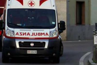 Gli cade addosso un vaso, morto bimbo di 5 anni Gli cade addosso un vaso, morto bimbo di 5 anni